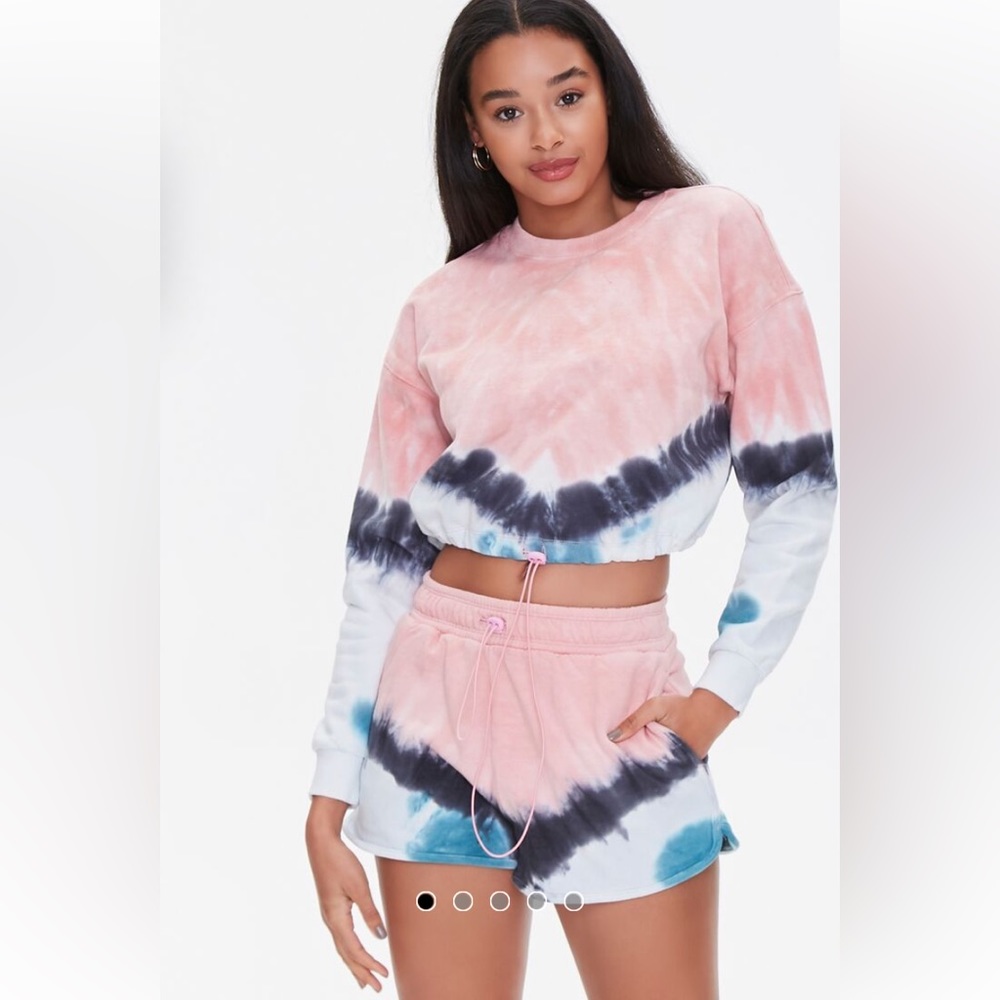 Forever 21 pink blue white tie dye crop top sweatshirt shorts matching set